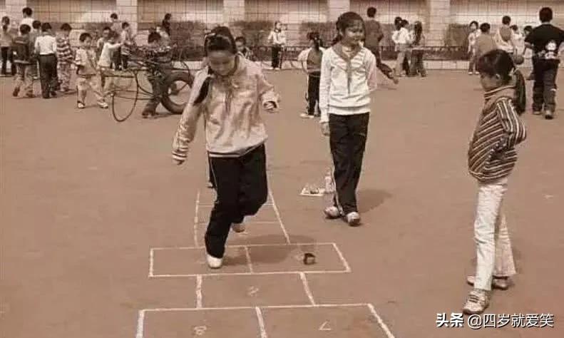 小时候小兵排大炮游戏顺口溜,小时候的顺口溜写在评论区