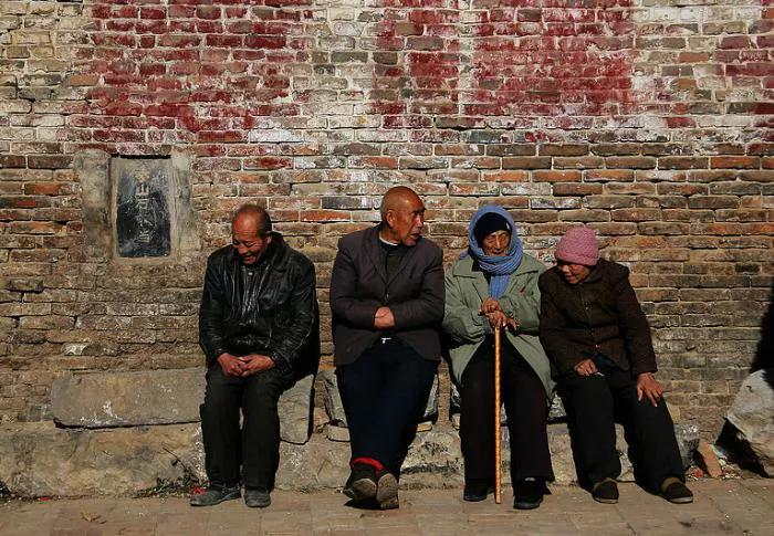 谈农村养老问题,说一下农村养老现象