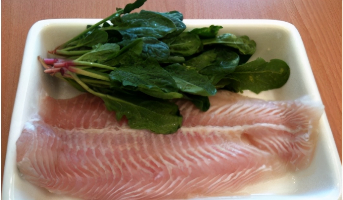 小朋友牙齿不好应该吃什么,小孩牙齿不好适合吃什么菜