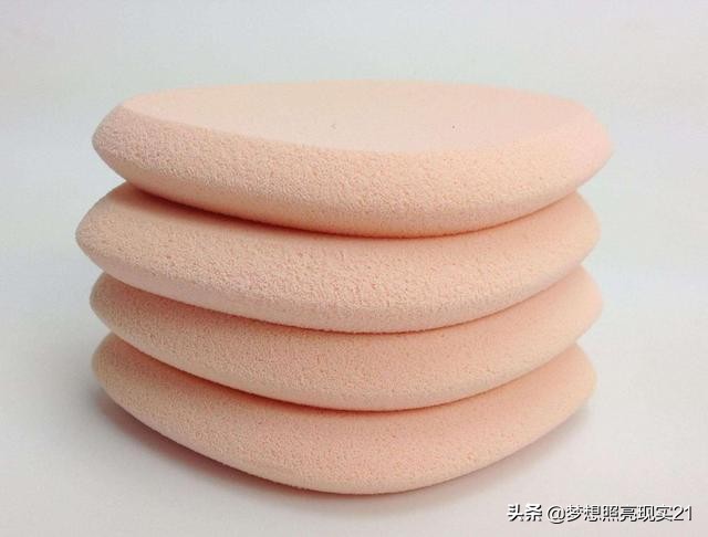 粉扑美妆蛋清洗方法没有清洗液,粉扑怎么清洗化妆教程图片