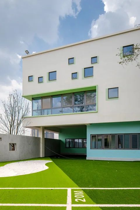 团妈探园丨开校一年即满园，城南这所创新幼儿园凭什么这么火？