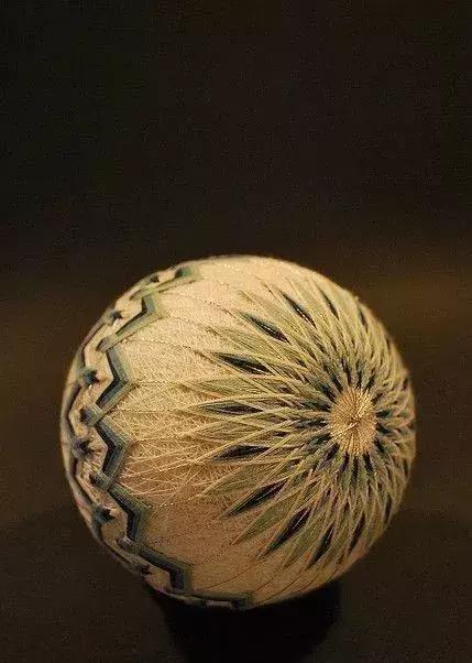 入坑前视频教程,最简单做手鞠球的方法