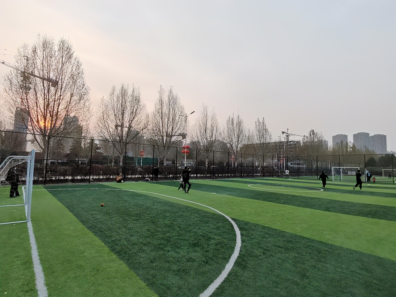 唐山免费开放的足球场,唐山南湖足球公园在哪里