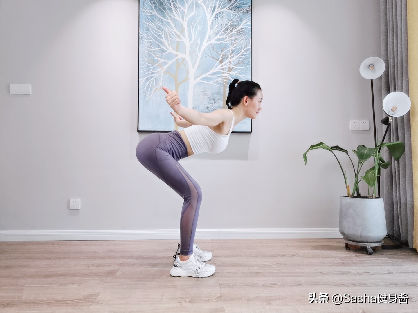 紧身网纱瑜伽裤的搭配,网纱瑜伽裤收腰