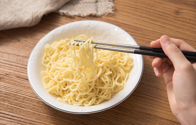 新木筷发霉了还能用吗,用了发霉的木筷子