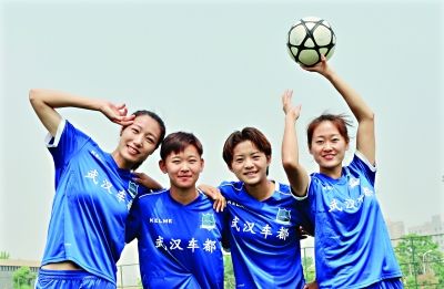 内马尔c罗耐克,内马尔和耐克合作了吗