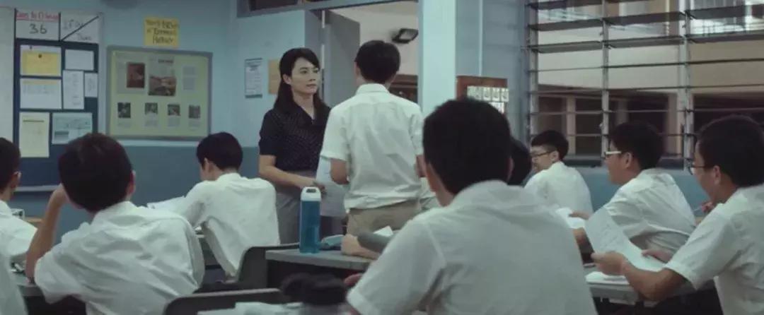 29岁时一鸣惊人的他,又拍了部潮湿的电影