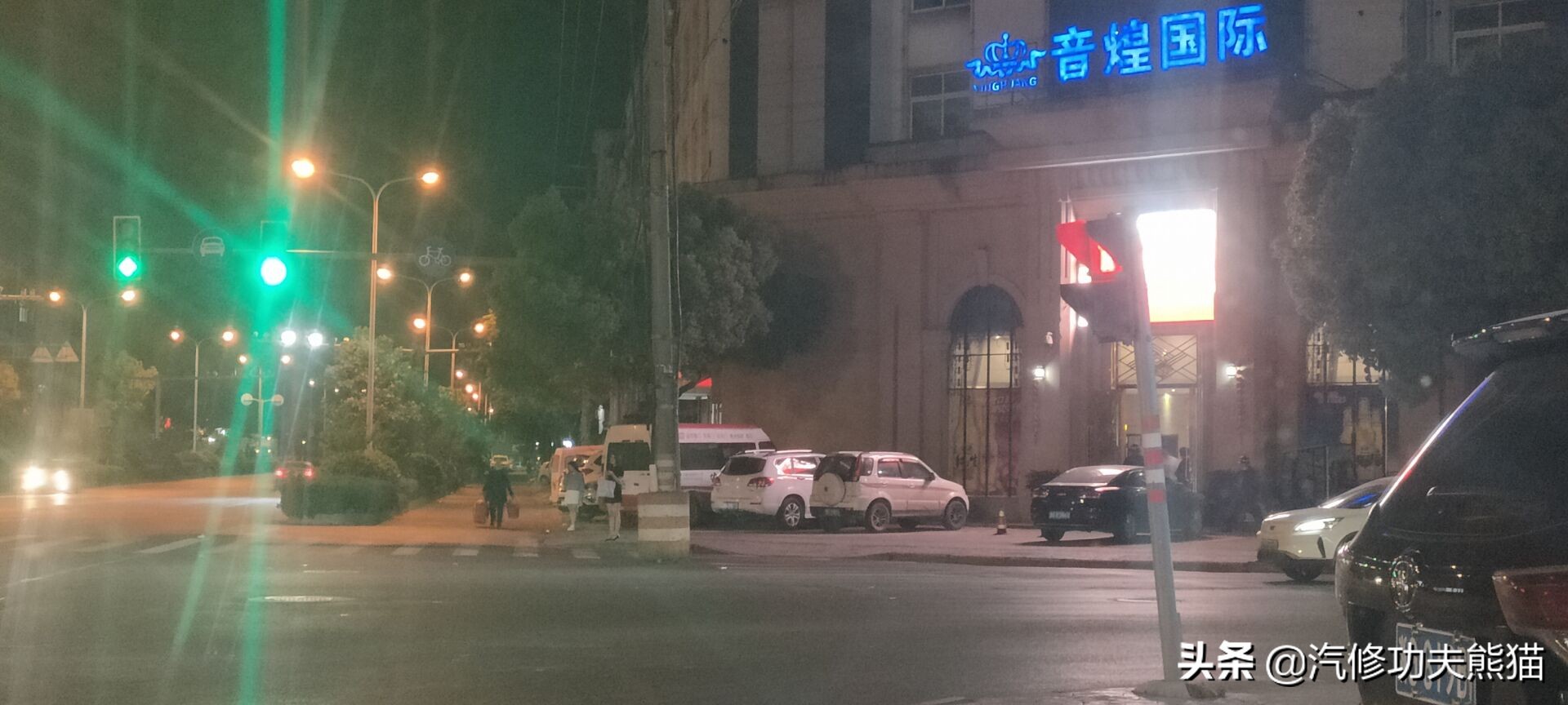 奥迪q5烧机油狂飙,奥迪q5烧机油且发动机抖动