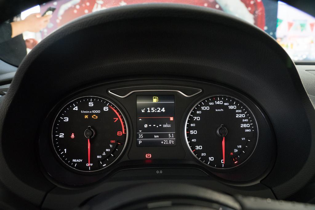 新款奥迪a3轿跑版,升级配置标配2.0t奥迪a3敞篷版