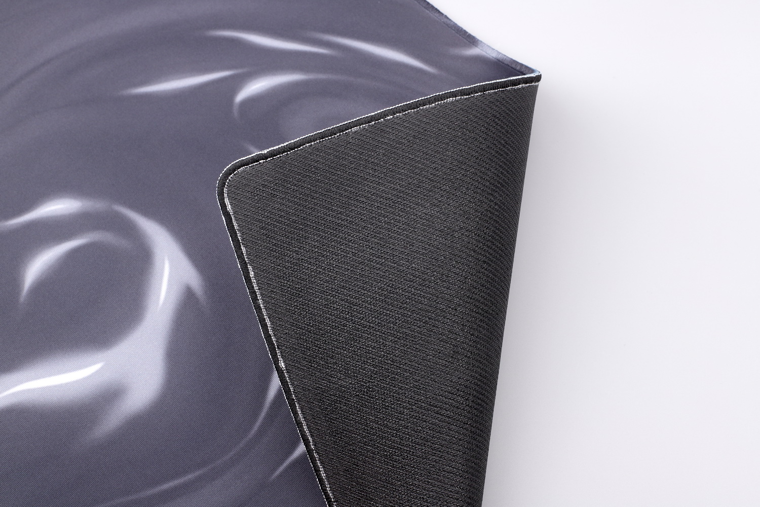 rog月刃搭配什么鼠标垫,多少尺寸的rog鼠标垫最适合打游戏