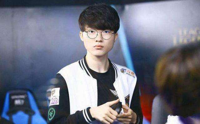 LOL:医生诊断UZI手臂年龄竟有四五十岁，S9的RNG能否如愿以偿？