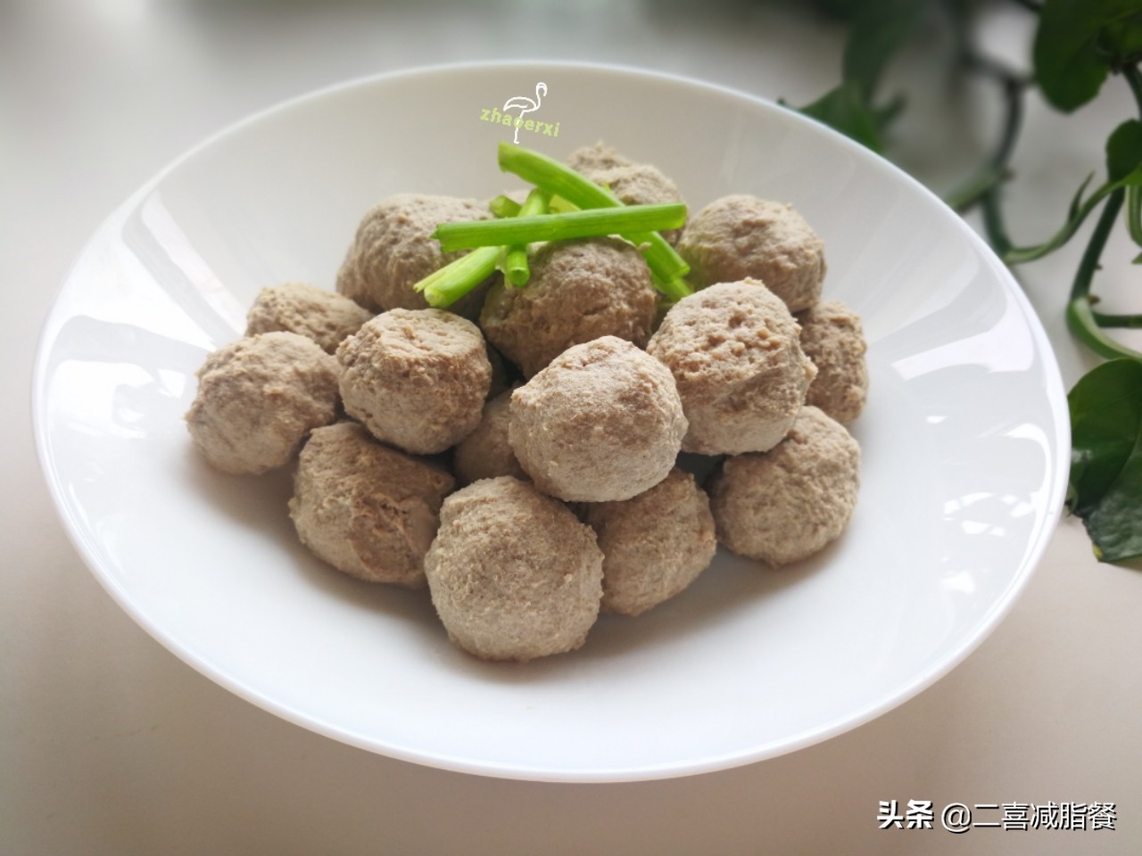 减肥纯手工牛肉丸,减脂期牛肉丸子怎么做方便储存