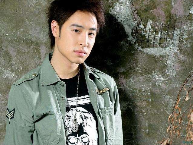 她培养的两名网红，一位嫁给郭富城一位嫁给潘玮柏，如何做到的？