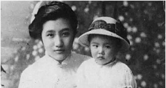 “锦江饭店”创始人董竹君：周总理设宴接见，杜月笙更是敬她三分