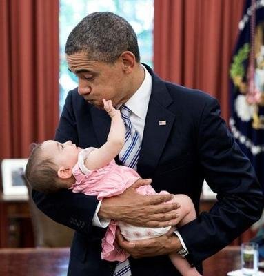 奥巴马是如何陪伴孩子的,当父母的真的不知道该怎么教育