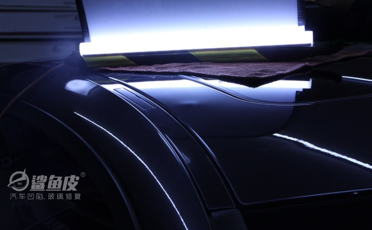 车顶凹陷修复一定要钣金吗,车顶凹陷修复喷漆
