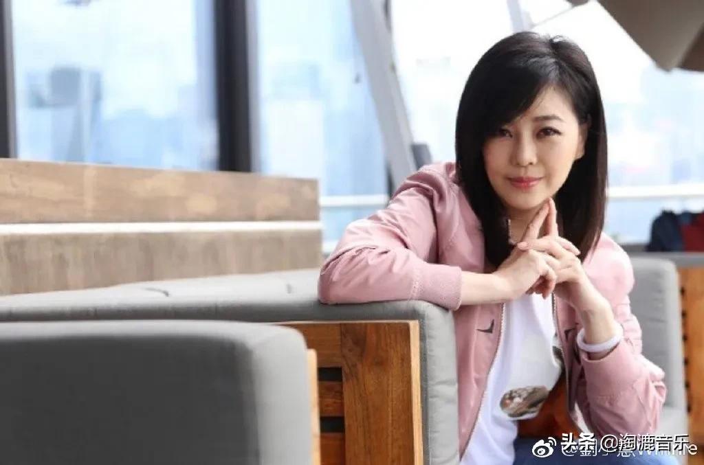 香港女星替夫还债,香港男歌手为父亲还巨额债务