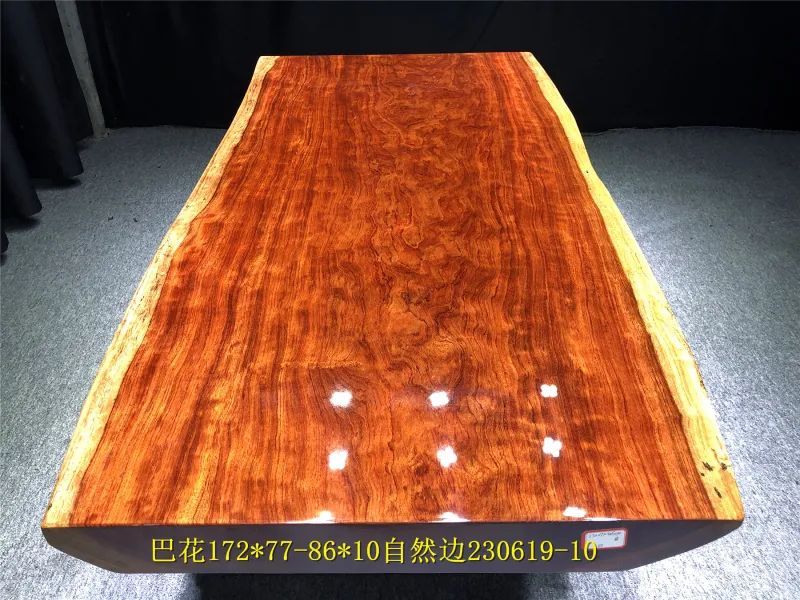 实木大板和红木家具哪个好,实木大板和仿古家具哪个好看