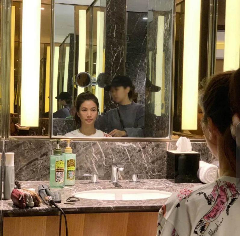 49岁袁咏仪用什么护肤品好用,袁咏仪48岁保养