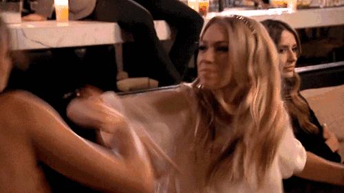 孩子痛经厉害马上高考了怎么办,来大姨妈就像开宫口一样疼