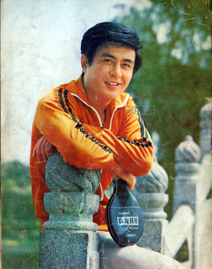 罕见老照片80年代男星,80岁老戏骨全部照片