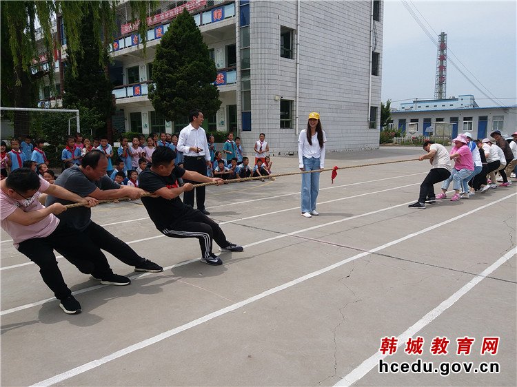 西寺庄小学运动会,唐庄镇中心小学趣味运动会
