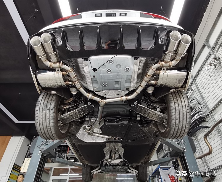 奥迪a4l国6改中尾段排气炸街,奥迪a4l改前中尾段排气