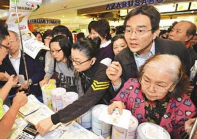 央视再曝光8款大牌假洋奶粉,洋奶粉的骗局揭秘