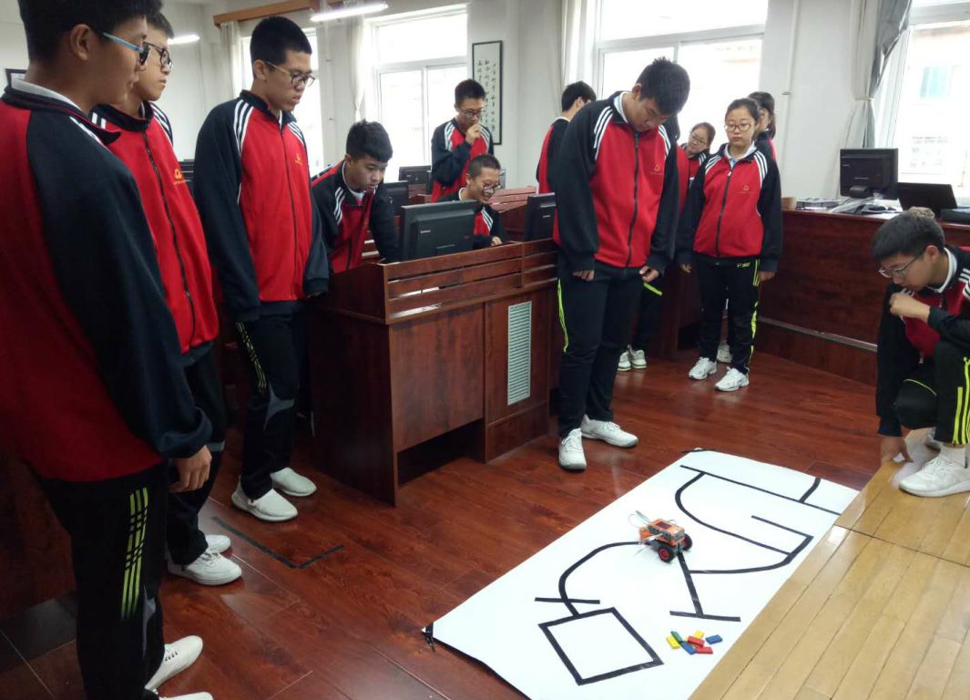 全景看高中丨大连十三中：特色引领发展路，多元托起教育梦