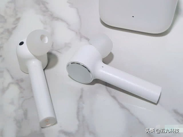 蓝牙耳机开箱及其实测,小米air耳机开箱视频
