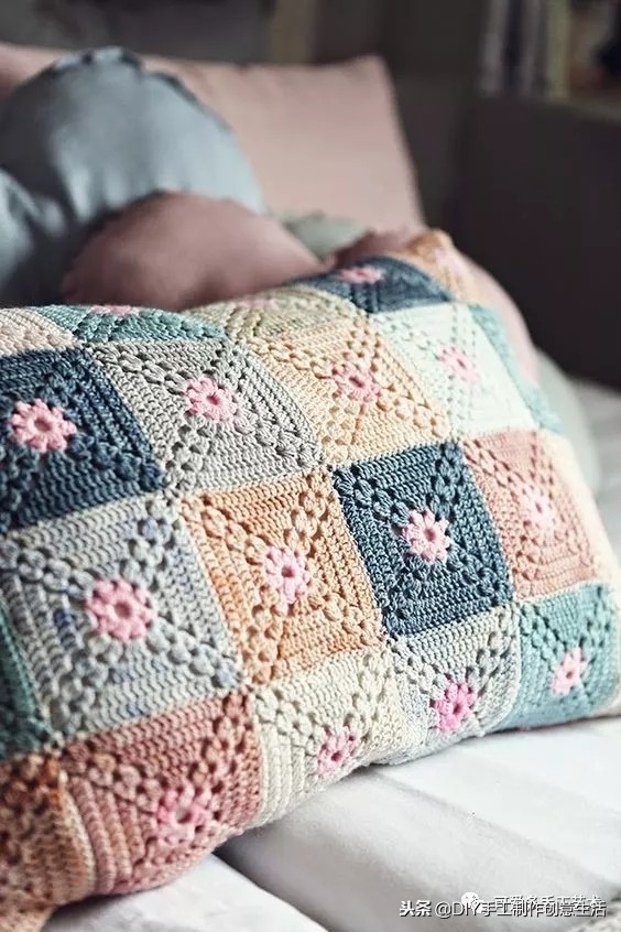 钩拼接毛毯教程,钩拼接毛毯的编织视频