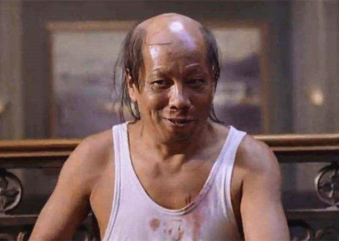 梁小龙穿中山装商演,港星梁小龙多少岁