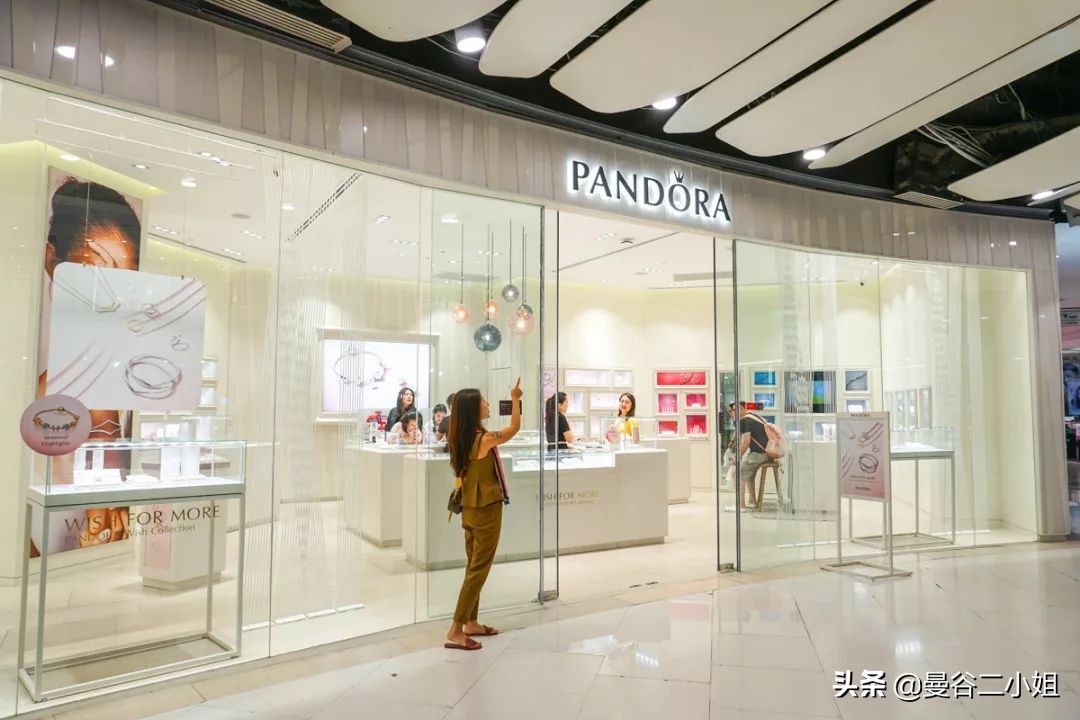 涓栫晫鍟嗗簵璐墿鎸囧崡,centralworld鍊煎緱涔扮殑涓滆タ