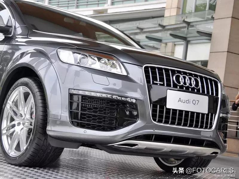 奥迪q7v12柴油版越野视频,奥迪q7v12柴油6.0发动机质量