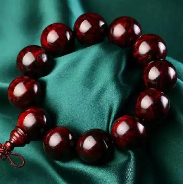 海黄檀香沉香小叶紫檀,印度小叶紫檀手串最贵价格