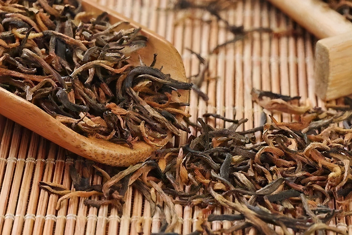 被误解的白茶有哪些,被误解为红茶的乌龙茶