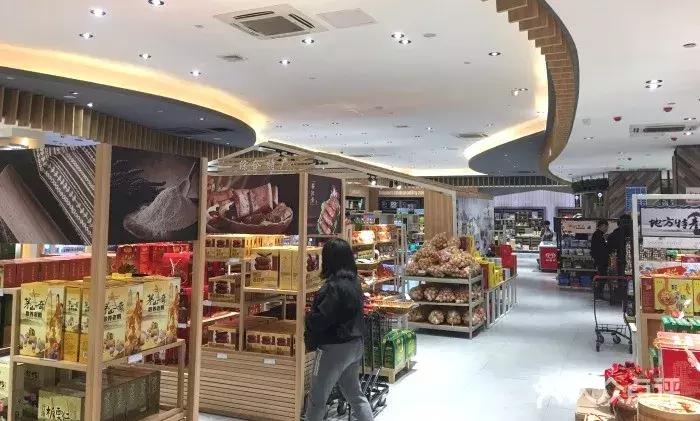 无锡梅村服务区女士停车位,高速服务区女司机专用停车位