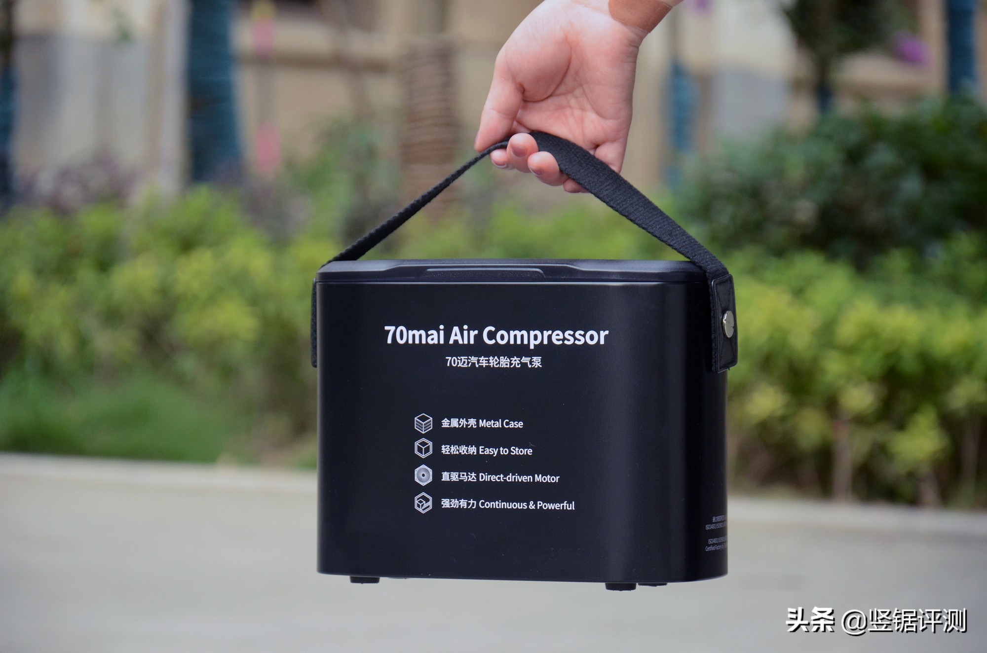 还在找人给汽车轮胎充气？小米70迈充气泵评测，方便实用