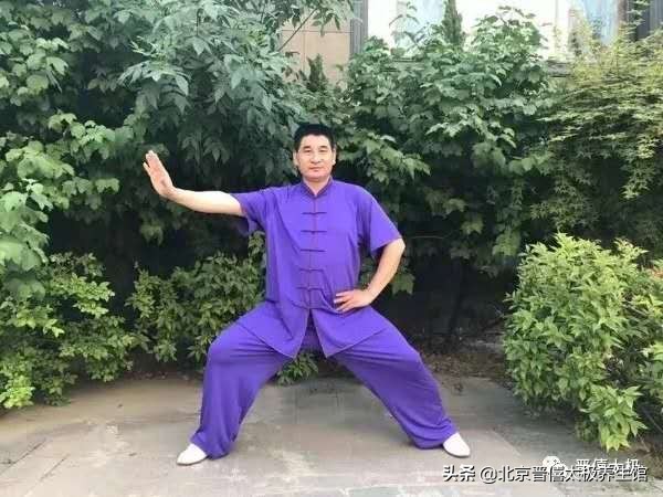 正确的松腰骨姿势,松腰小窍门