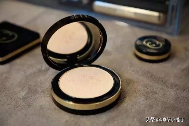 颜值使用感都在线的彩妆线为什么一直不红？GUCCI麻烦你反思一下