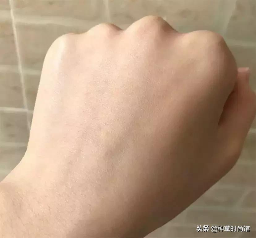 妆前涂太多底妆会怎样,妆前底妆少