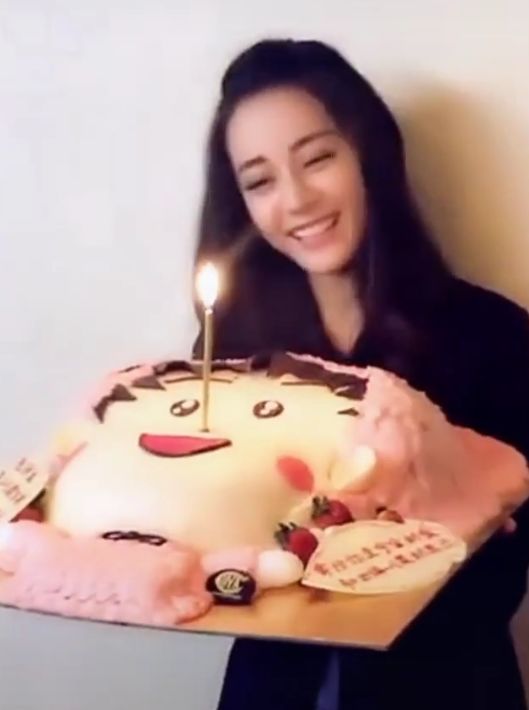 迪丽热巴的生日蛋糕图片,迪丽热巴生日蛋糕