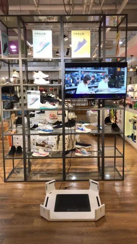 四店同步开放啦！即刻免费体验“量脚制鞋”黑科技