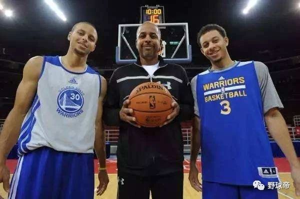 身高2米以上的巨兽,身高2.2米可以打篮球