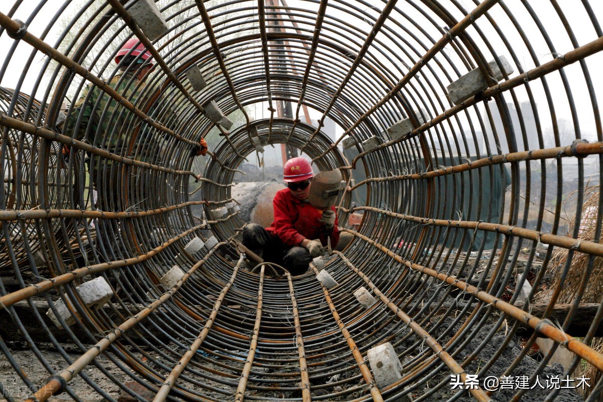 灌注桩的钢筋保护层怎么施工,水下砼灌注桩钢筋笼抗浮措施