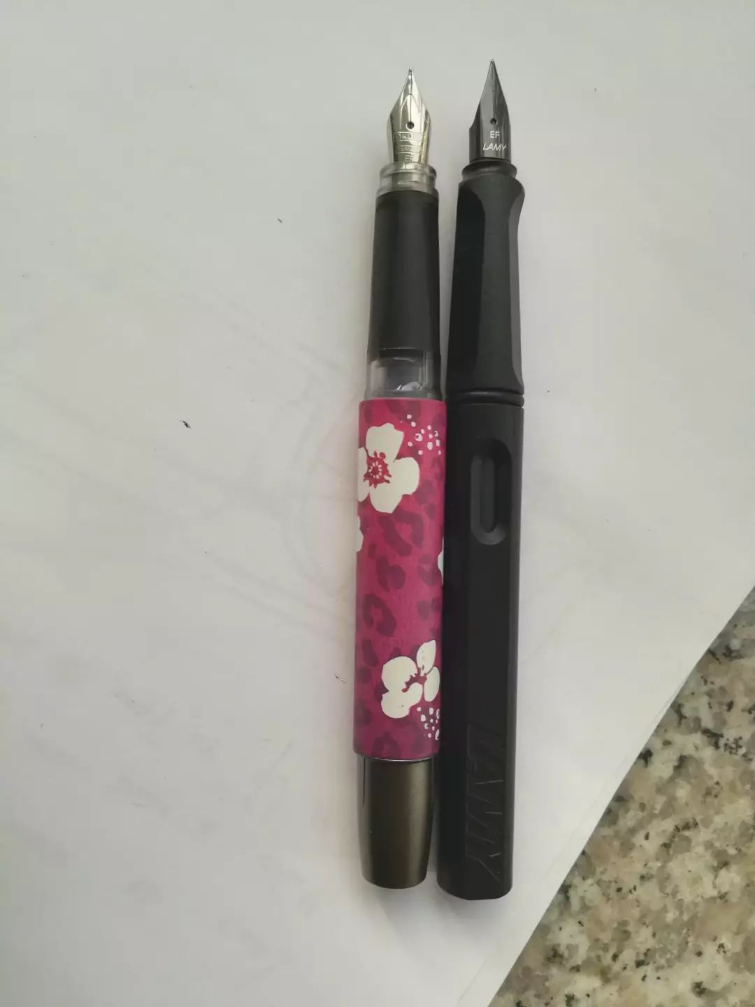 lamysafari钢笔暗夜绿,学生钢笔彩尖