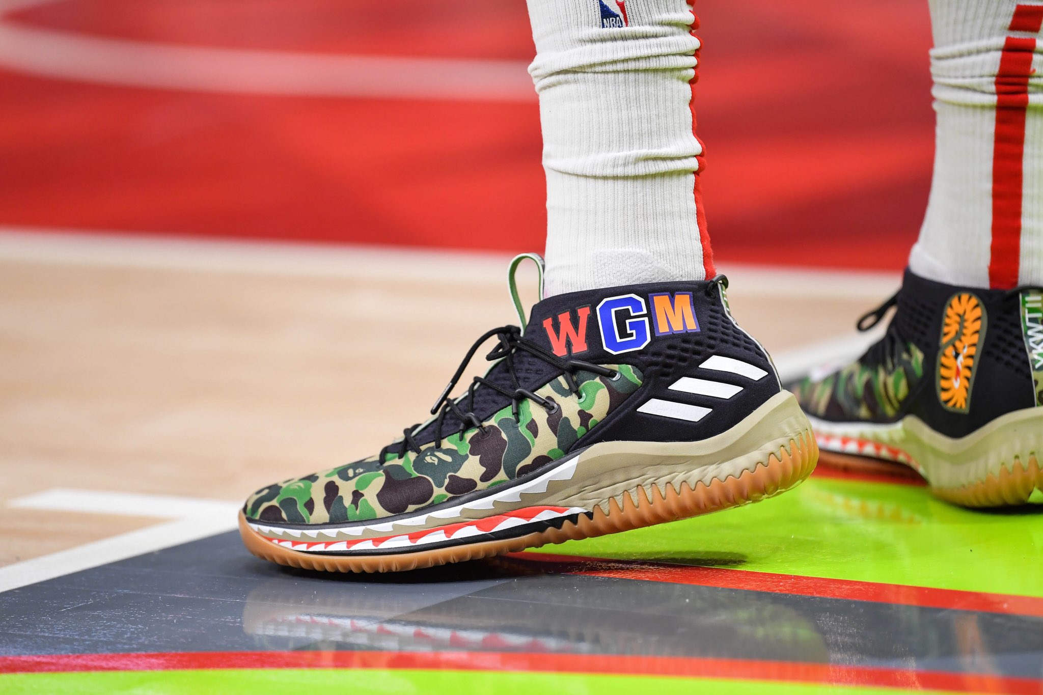 NBA今日球鞋精选：新配色UACurry5来了！库里穿它致敬老爹