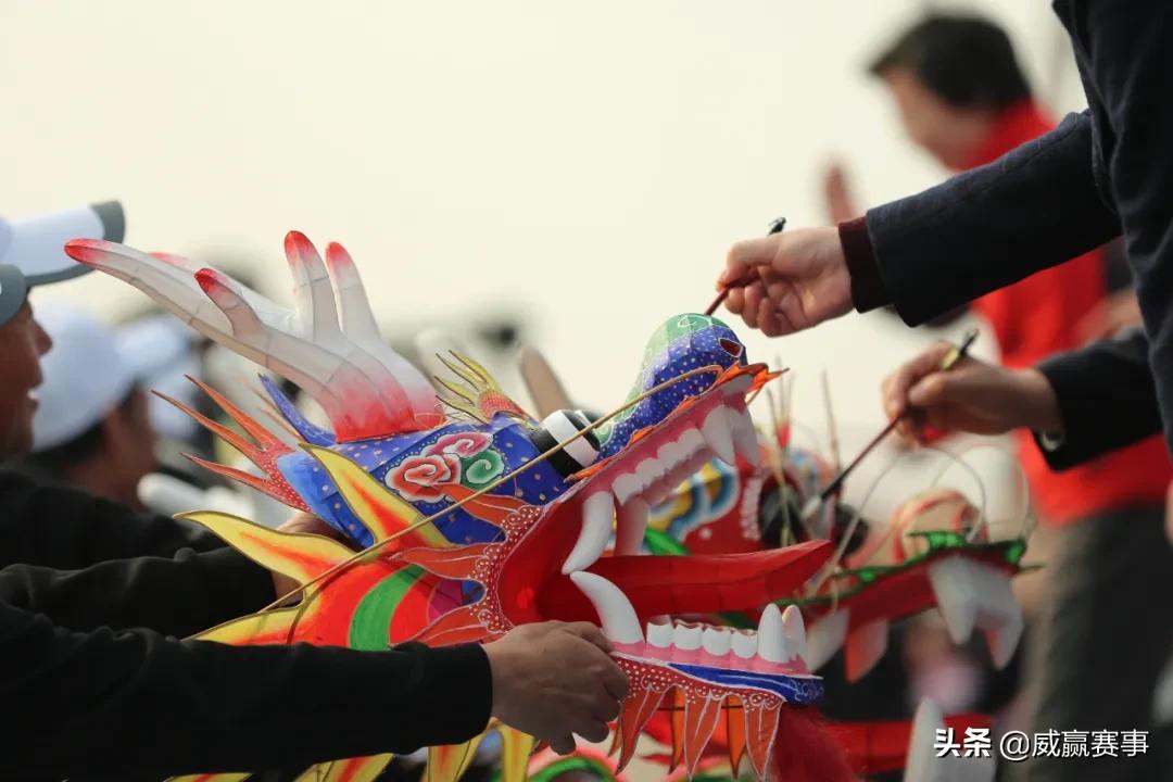 濞佽耽璧涗簨鐩存挱,濞佽耽涓滆帪