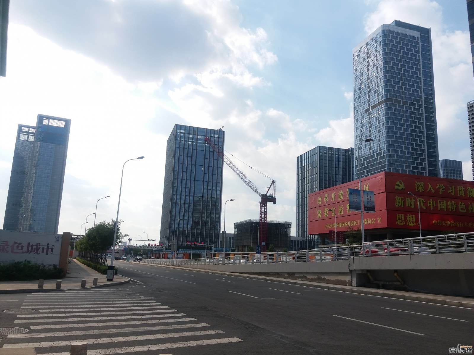 全球摩天建设:中东停歇,中国总量最多,纽约成拥有400m+数量第一城