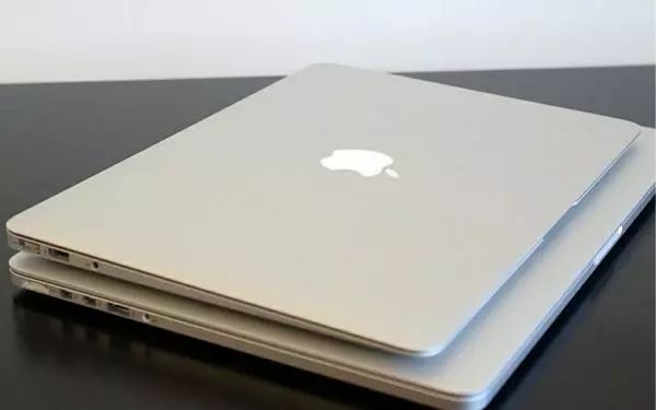 支架*法大**VS瓶盖*法大**，笔记本散热哪家强？